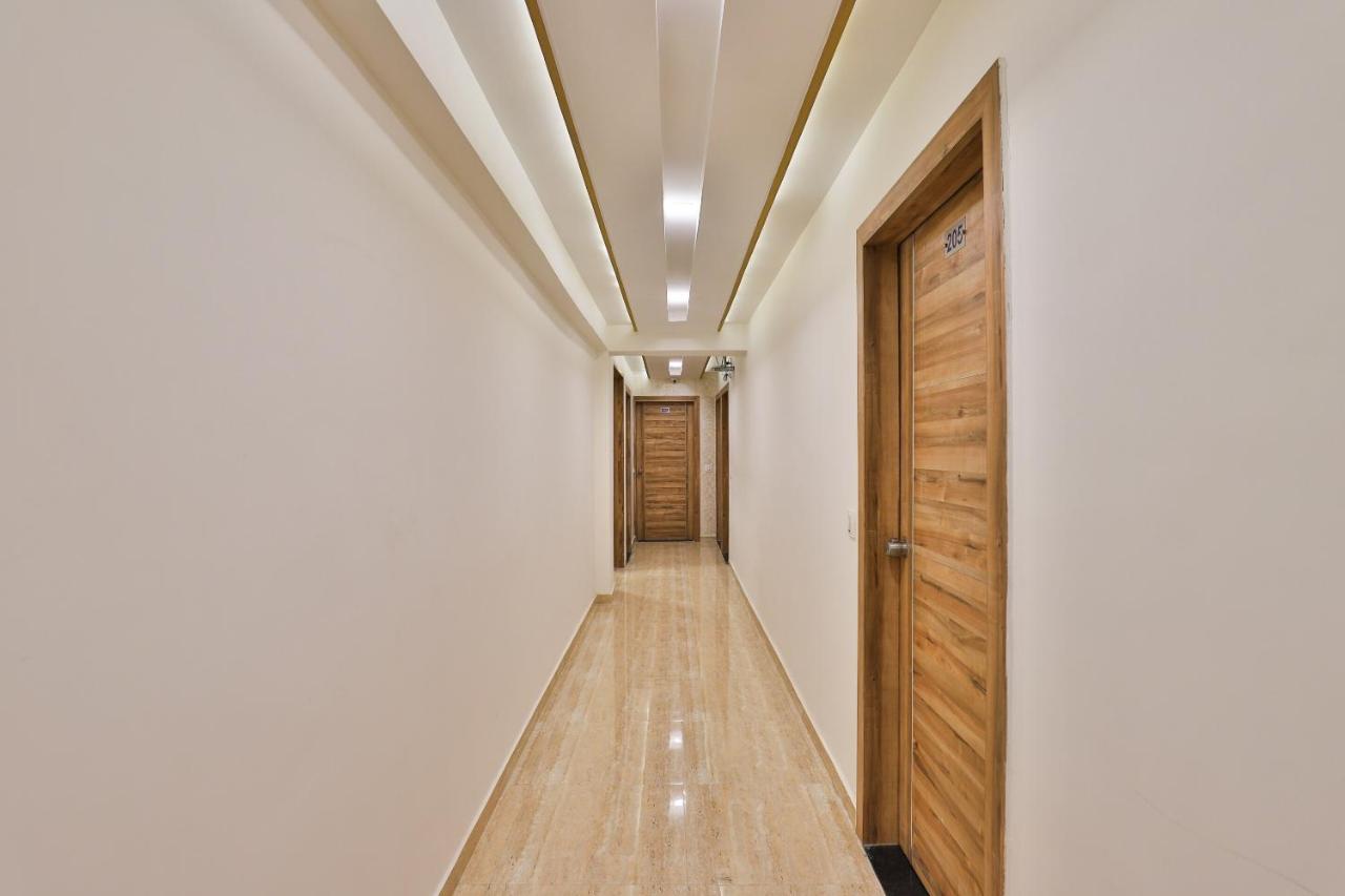 Oyo 24950 Hotel Shree Balaji Residency Ахмедабад Экстерьер фото